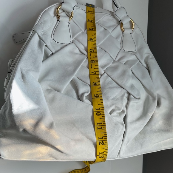 Valentino Garavani White Leather Shoulder Bag - Picture 8 of 8